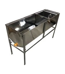 Стол для распечатки сот 1,5 м, пластиковый кран (1631P)