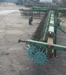 Борона ротаційна John Deere 400, 9,8 м, з транспортним візком, б/в