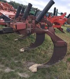 Глибокорозпушувач навісний Case IH 14, 6 лап, опорні колеса, б/в