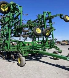 Культиватор John Deere 2210, 16,2 м, 2009 р.в, б/в