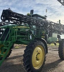 Обприскувач самохідний John Deere 4830, 2012 р.в, 4140 м/год, б/в