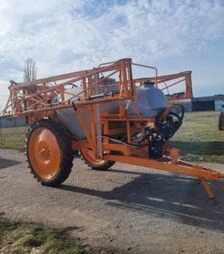 Обприскувач причіпний JACTO