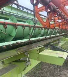 Зернозбиральний комбайн CLAAS LEXION 760, 2011 р, жниварка Claas Vario 900, транспортний візок, б/в