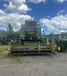 Зернозбиральний комбайн John Deere 985 HYDRO 4, гідрохід, 1980 р.в, 4090 м/год, б/в
