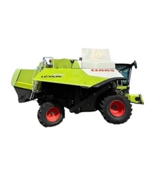 Зернозбиральний комбайн Claas Lexion 670, 2013 р.в, 2416 м/год, б/в