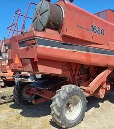 Зерноуборочный комбайн Case IH 1680, 1990 г.в, 4000 м/ч, б/у