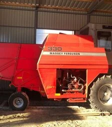 Зернозбиральний комбайн Massey Ferguson 330, 2000 р.в, 5000 м/год, б/в