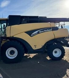 Зернозбиральний комбайн New Holland CR940, 2004 р.в, 3187 м/год, б/в