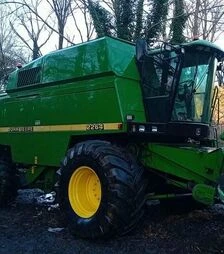 Зернозбиральний комбайн John Deere 2264, 2000 р.в, 5000 м/год, б/в