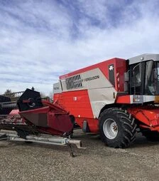 Зернозбиральний комбайн Massey Ferguson 7272, 2000 р.в, 3570 м/год, б/в