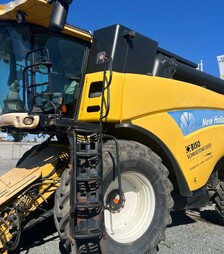 Зернозбиральний комбайн New Holland CX760, 2005 р.в, 3000 м/год, б/в