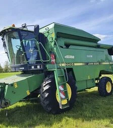 Зерноуборочный комбайн John Deere 2064, 1996 г.в, 2872 м/ч, б/у