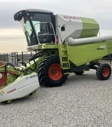 Зернозбиральний комбайн Claas Avero 160, 2013 р.в, 1560 м/год, б/в