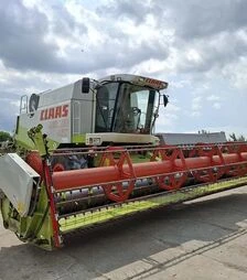 Зерноуборочный комбайн Claas Lexion 460, 2000 г.в, 5000 м/ч, б/у