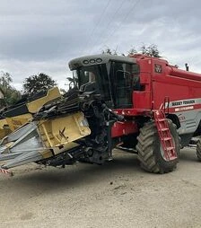 Зернозбиральний комбайн Massey Ferguson 7270, 2005 р.в, 3854 м/год, б/в
