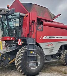 Зерноуборочный комбайн Massey Ferguson 9795, 2011 г.в, 2480 м/ч, б/у