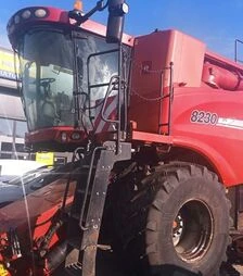 Зерноуборочный комбайн Case IH Axial-Flow 8230, 2013 г.в, 4000 м/ч, б/у