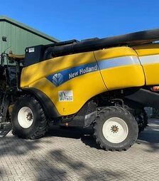 Зернозбиральний комбайн New Holland CX 880, 2005 р.в, 3045 м/год, б/в