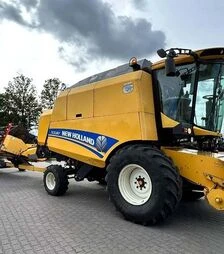 Зернозбиральний комбайн New Holland TC 5.80, 2015 р.в, 2428 м/год, б/в