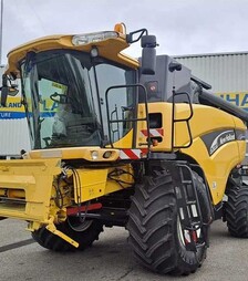 Зернозбиральний комбайн New Holland CX 720, 2003 р.в, 3300 м/год, б/в