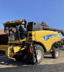 Зернозбиральний комбайн New Holland CX 8040, 2010 р.в, 2637 м/год, б/в