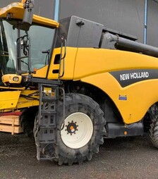 Зернозбиральний комбайн New Holland CX 780, 2002 р.в, 1950 м/год, б/в