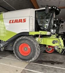 Зерноуборочный комбайн Claas Lexion 740, 2010 г.в, 2920 м/ч, б/у