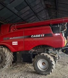 Зерноуборочный комбайн Case IH Axial-Flow 8230, 2010 г.в, 2800 м/ч, б/у