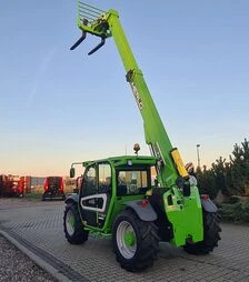Самоходный погрузчик MERLO TF33.7-115EE + ковш зерновой 2500 л, 2024 г.в.