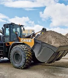Фронтальный погрузчик CASE 1121F