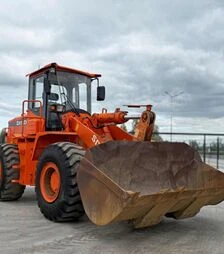 Погрузчик фронтальный DOOSAN DISD SD300, 2017 г.в., 11270 м/ч, б/у (25070049)