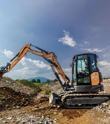 Миниэкскаватор CASE CX75E