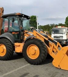 Экскаватор-погрузчик CASE 695SR2-4PS, 2008 г.в., 8900 м/ч, б/у