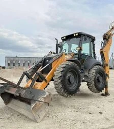 Экскаватор-погрузчик CASE 695ST, 2018 г.в., 4170 м/ч, б/у