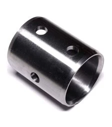 Втулка крышки трансмиссии JD8430/8530 (R108583)