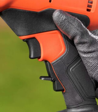 Секатор акумуляторний BLACK+DECKER 18 В, &Oslash;25 мм, без АКБ та ЗП (BCPP18B)