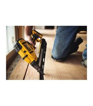 Цвяхозабивач акумуляторний DeWALT DCN650P2, XR Li-Ion 18 В, 5 А*год, в кейсі