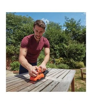 Вібраційна шліфмашина BLACK+DECKER BEW220, 150 Вт, 90х187 мм