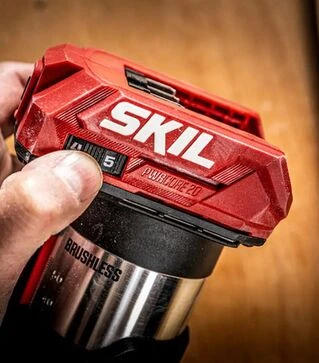Фрезер аккумуляторный для древесины SKIL 3170 CA Compact, 20 В, без АКБ и ЗУ (VA1E3170CA)