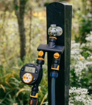 Трійник для крана Fiskars Comfort на 2 виходи, з клапанами (1070577)