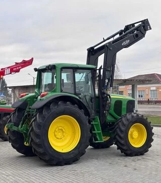 Трактор John Deere 6820 с фронтальным погрузчиком Trima, 2002 г.в, б/у
