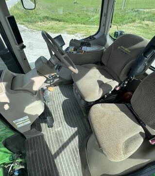 Трактор John Deere 8335R, 2012 г.в., со спарками, б/у