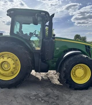 Трактор John Deere 8335R, 2012 г.в., со спарками, б/у