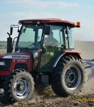 Трактор Mahindra 8000