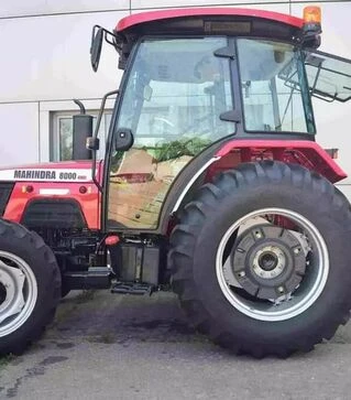 Трактор Mahindra 8000