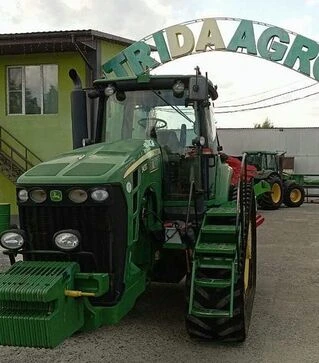 Трактор гусеничний John Deere 8430T, 2007 р.в, 5727 м/год, б/в