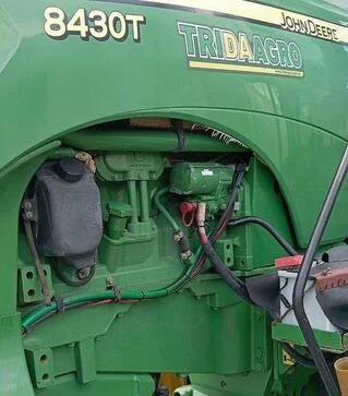 Трактор гусеничний John Deere 8430T, 2007 р.в, 5727 м/год, б/в