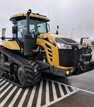 Гусеничный трактор Challenger MT 775 E, 2017 г.в, 6856 м/ч, б/у