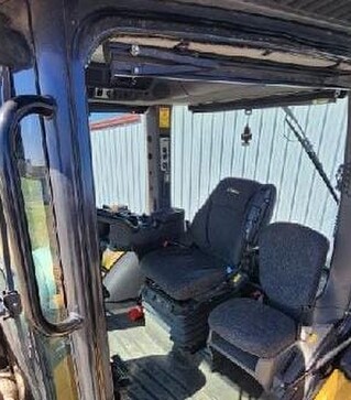 Трактор гусеничний Challenger MT 755 E, 2015 р.в, 2865 м/год, б/в