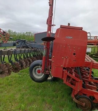 Сеялка зерновая CASE IH 5400, б/у